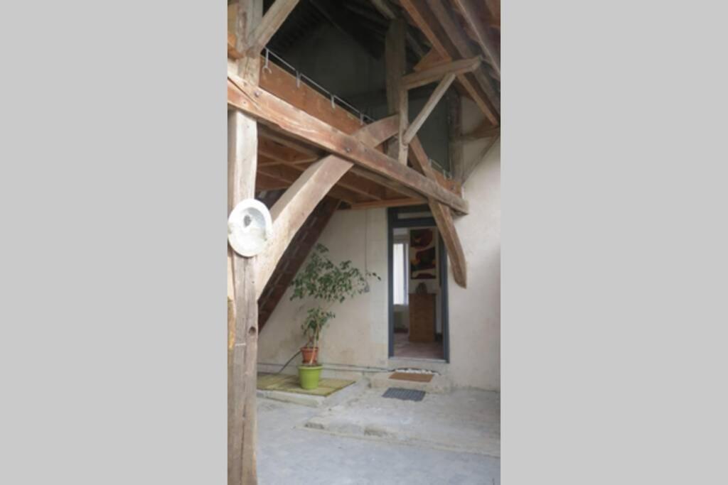 Ferienwohnung Escale Tourangelle Monts Exterior foto